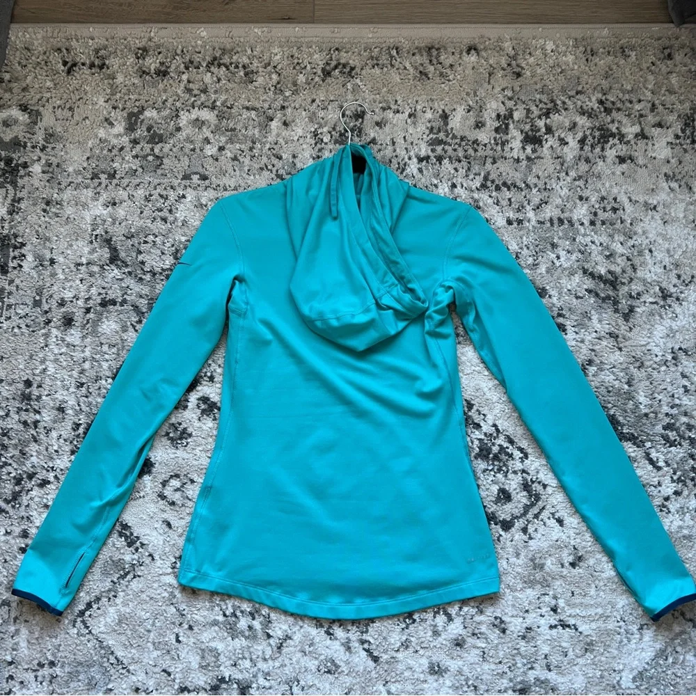 🔥Women's Teal Nike Long Sleeve Top